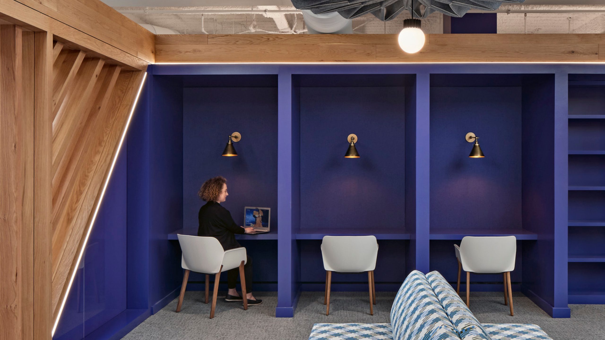 A quiet, individual work zone at Verisk's Boston offices.