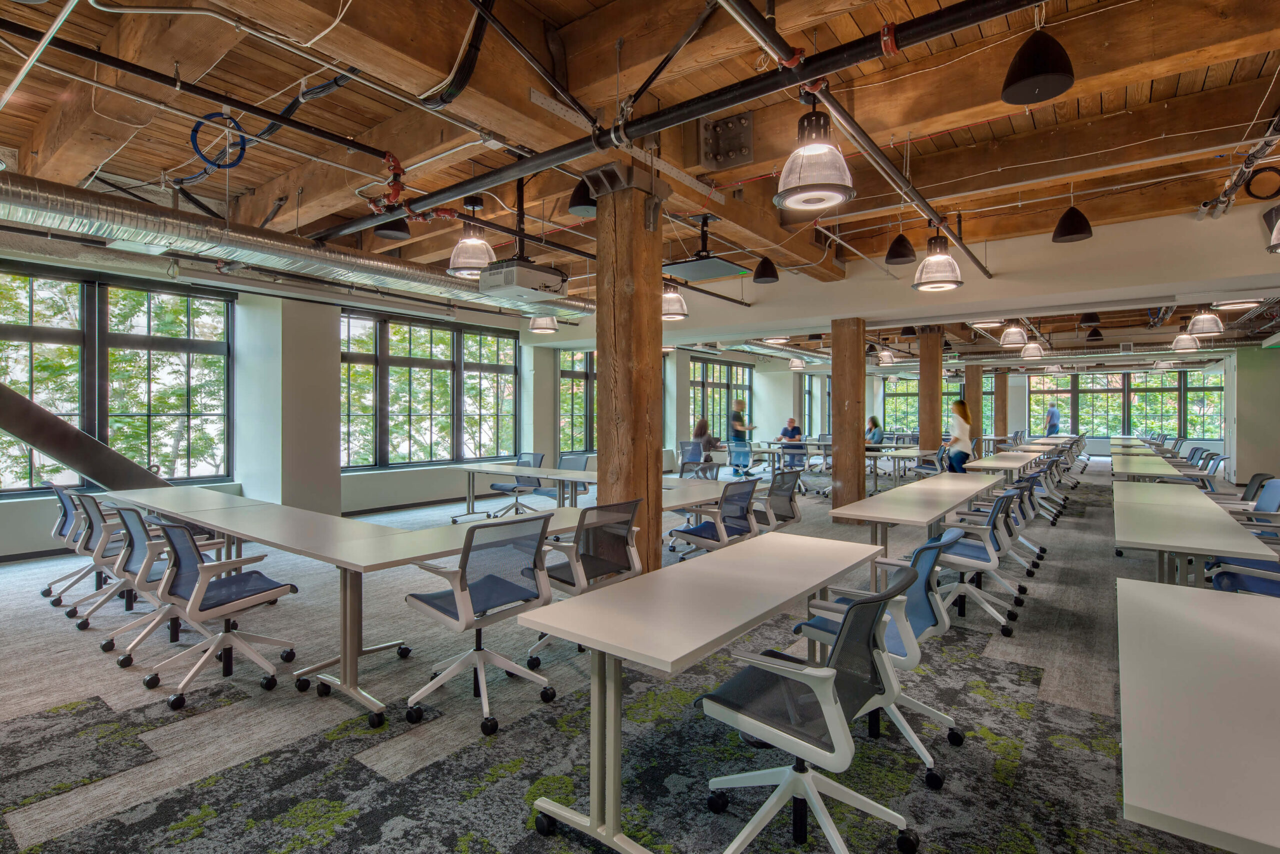 21BFGA_0002_000_Big_Fish_Game_Headquarters_N5_large (1)
