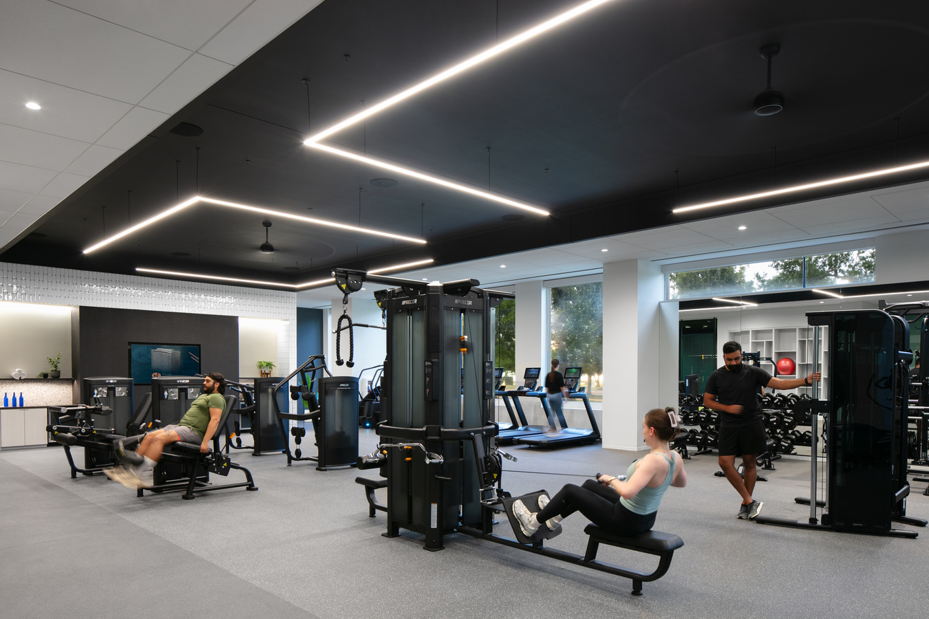 Four_WestLake_Houston_Gym