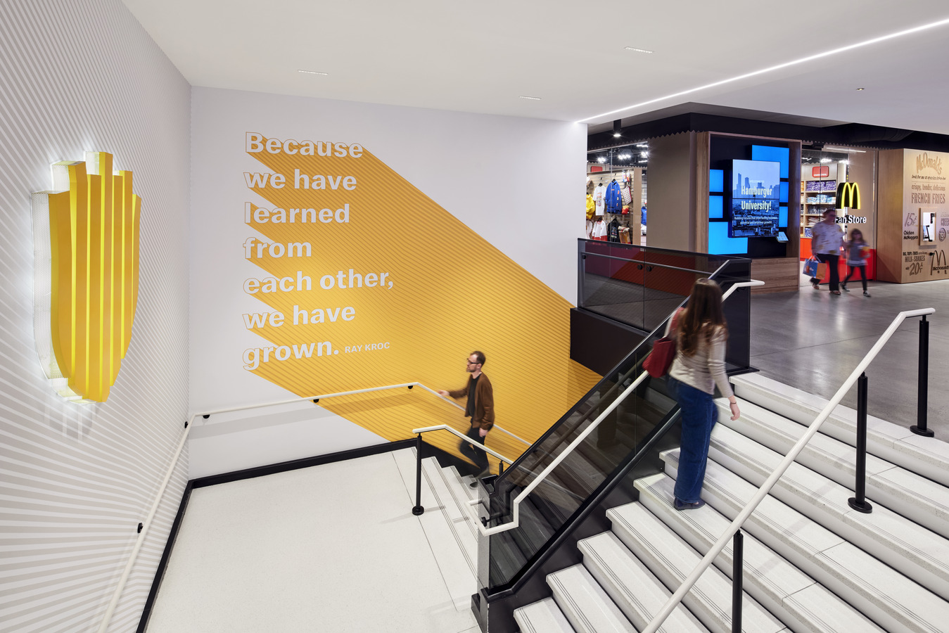 McDonalds Fan Store_Chicago_Hamburger U Stair