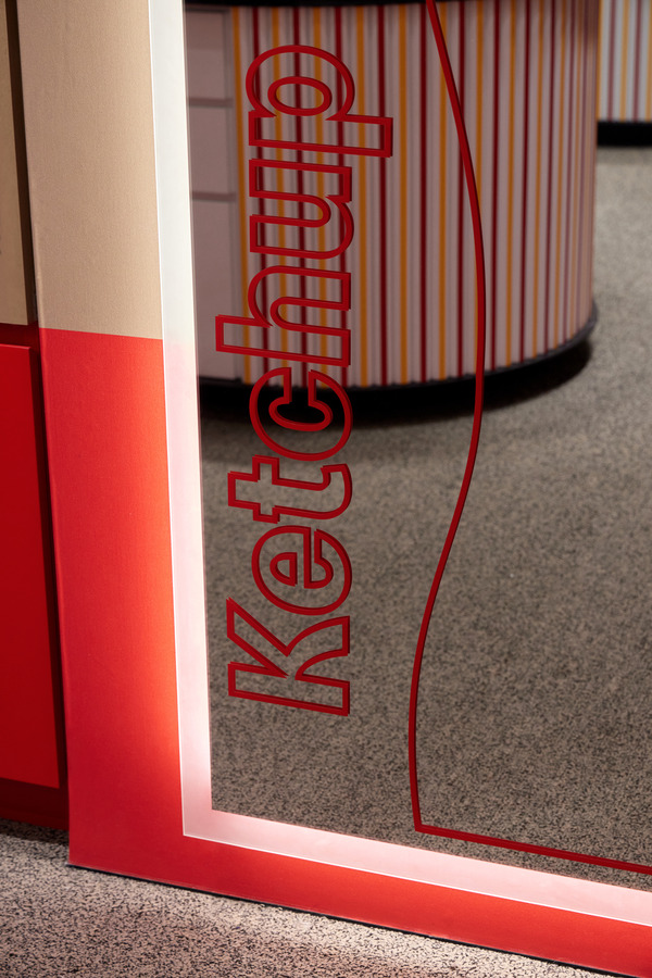 McDonalds Fan Store_Chicago_Ketchup Mirror