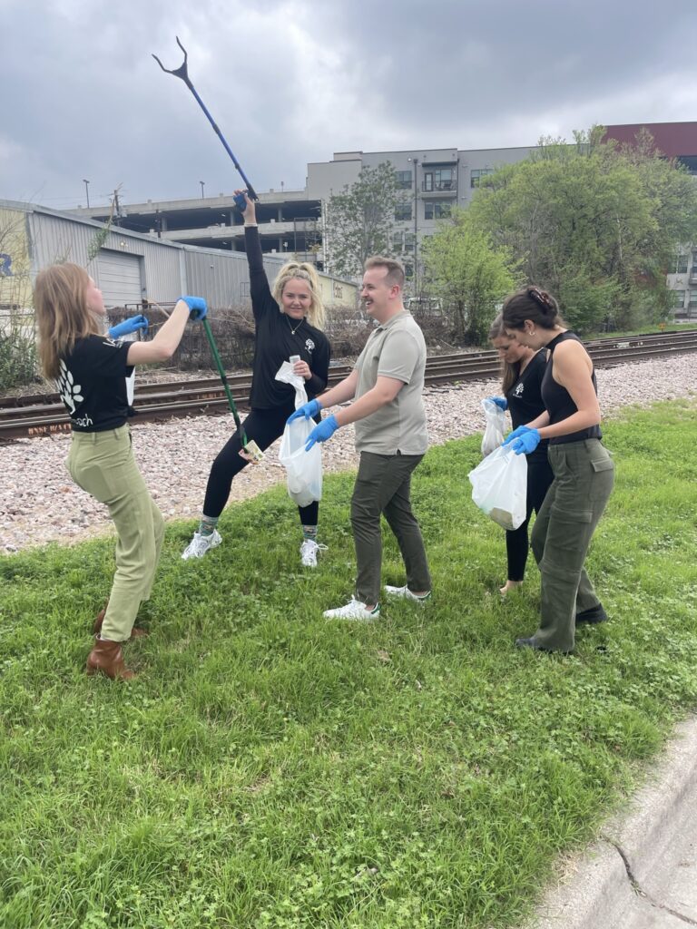 IA Earth Day Clean Up - Austin00004