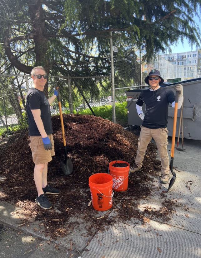 IA Earth Day Clean Up - Seattle00003