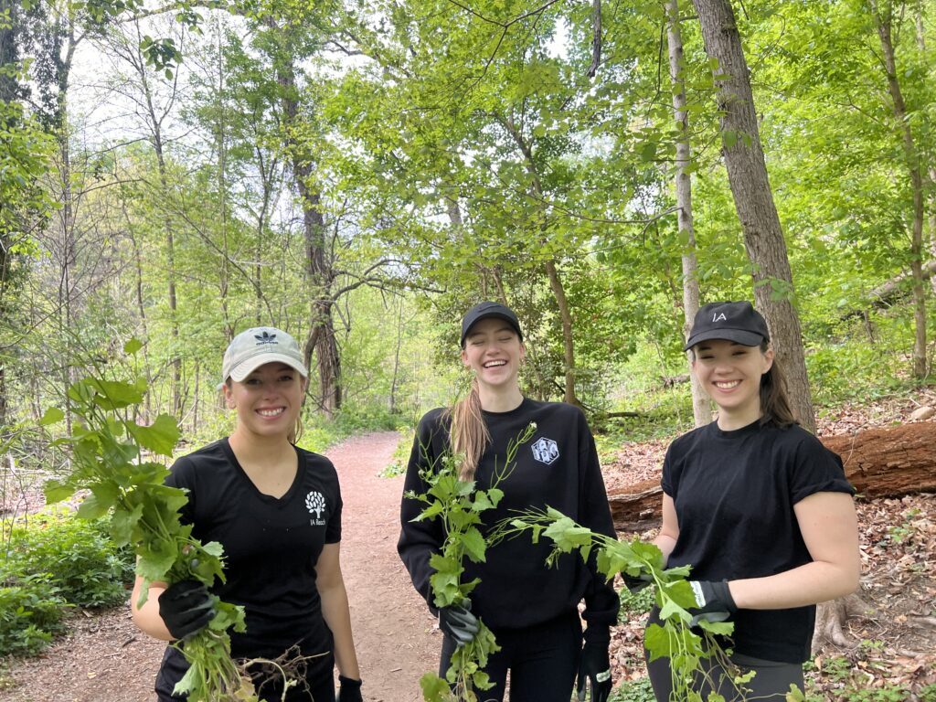 IA Earth Day Clean Up - Washington DC00001