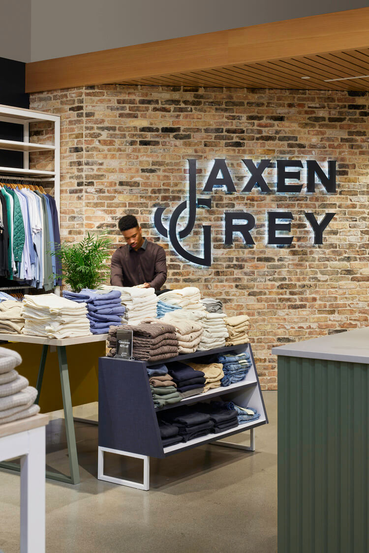 24JXNG_0002_000_Jaxen_Grey_Edina_MN_N9_medium